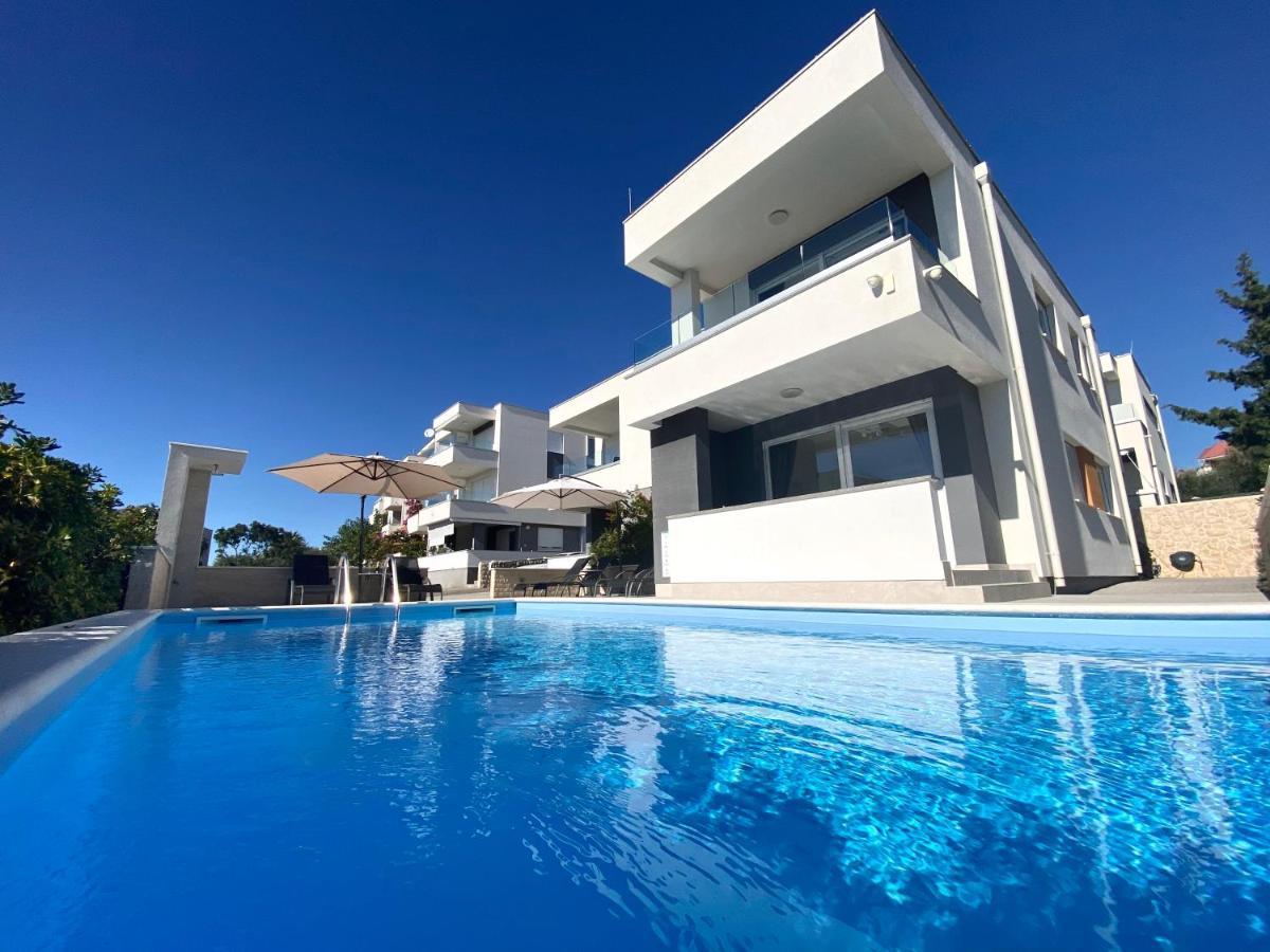 Fantasy Pool Villa 노바야 외부 사진