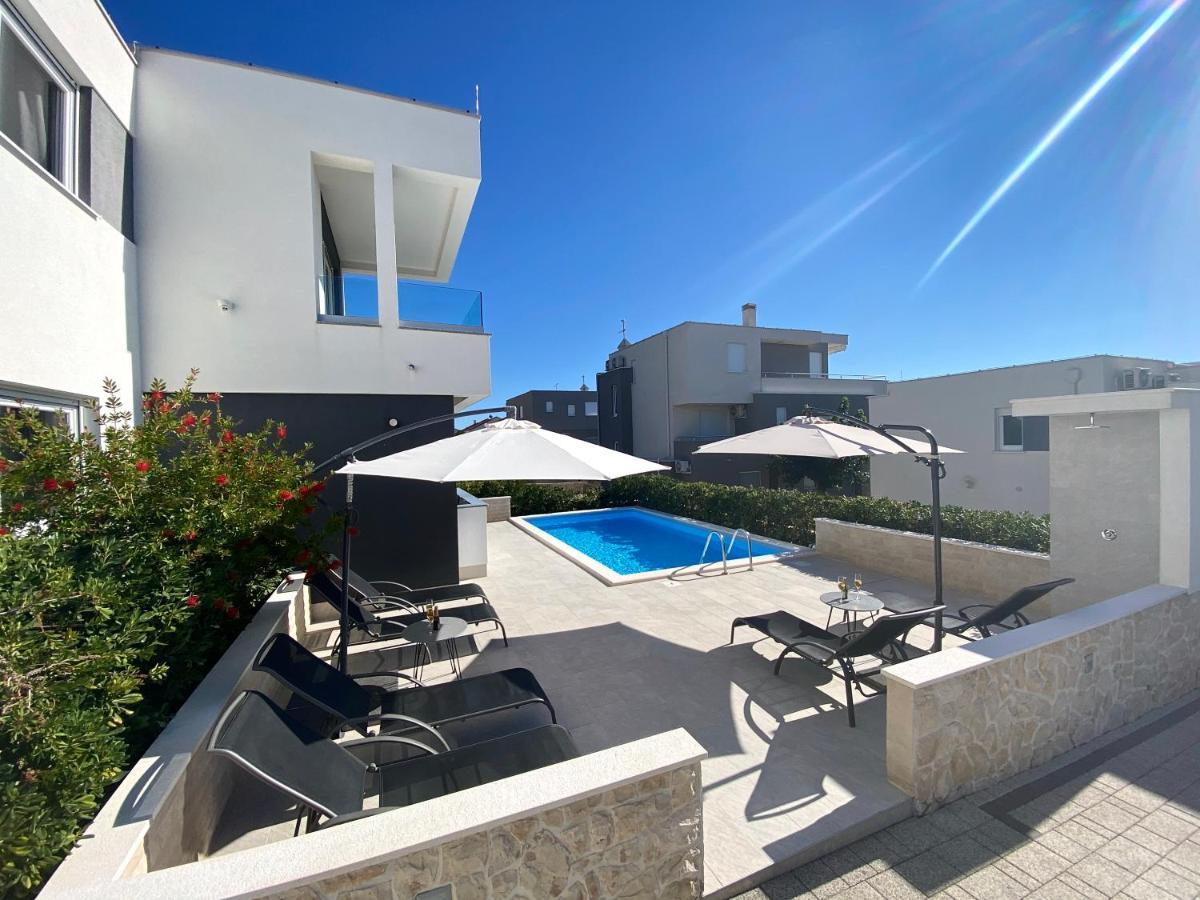 Fantasy Pool Villa 노바야 외부 사진